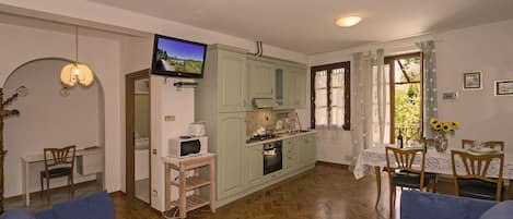 电视、乒乓球、书