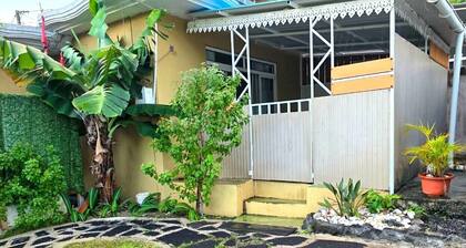 Charming cottage located 1 minute from the beach