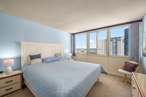 2 bedrooms, iron/ironing board, free WiFi