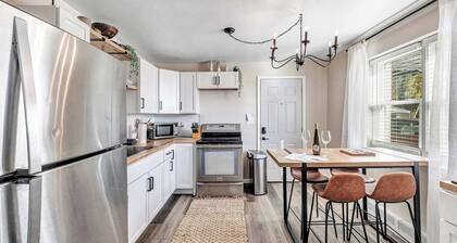 Welcome to The Steele Magnolia!! Completely renovated 2 bed/1ba plus bonus pull out couch