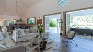 Interior - Beachfront villa at Coson beach (Las Terrenas)