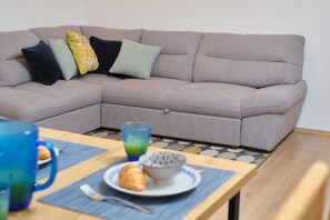 Living area - Bacci Central 2-Bedroom Apartment by Litto (Split)