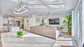 Smart TV, videojuegos y tenis de mesa