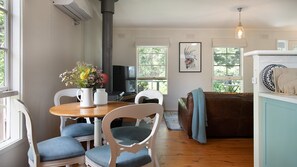 Dining - Foxmere - Pet Friendly with Spa in the heart of Daylesford! (Daylesford)