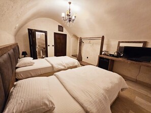 Free WiFi, bed sheets - Aslanbey Konağı Butik Otel  (Midyat)