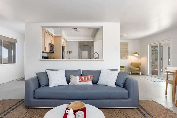 TV, fireplace, stereo, offices