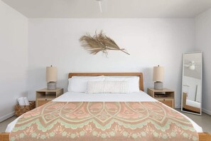 3 Schlafzimmer, Schreibtisch, Bügeleisen/Bügelbrett, Reisekinderbett