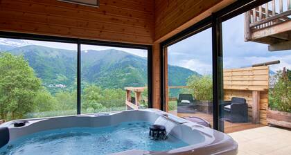 Chalet "La Traverse" avec vue sur les montagnes, bain Ă remous & Wi-Fi
