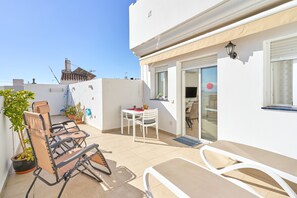 Outdoor dining - Fernandita Apartment for Couples with 2 Private Terraces, Wi-Fi & Barbecue, Near the Beach (Nerja)