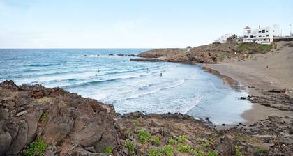 Holiday Home "El Drago" with Mountain Views, Pool and Wi-Fi