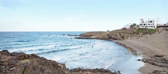 Vacation Home "El Drago" with Mountain View, Pool & Wi-Fi