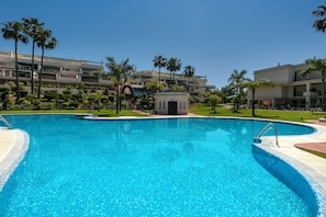 Piscine extérieure