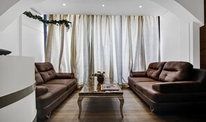 Reception - Treebo Prime Elight (New Delhi)