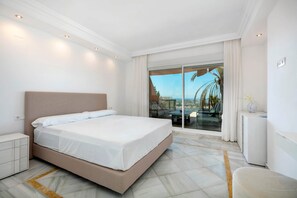 3 bedrooms, iron/ironing board, free WiFi, bed sheets - RDR277 - Modern 3 bedroom with amazing views in Magna (Marbella)