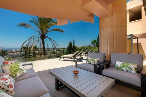 RDR277 - Modern 3 bedroom with amazing views in Magna