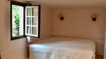 3 bedrooms, WiFi