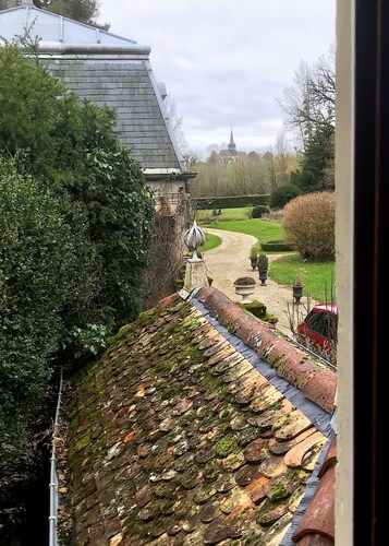 Gßte de charme avec piscine dans le parc homologué jardin remarquable