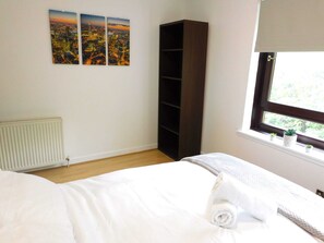 2 Schlafzimmer, Bügeleisen/Bügelbrett, WLAN, Bettwäsche