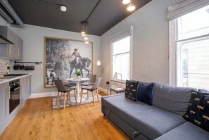 Uklassifisert bilde, 4 av 12, knapp