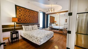 1 غرفة نوم ومكتب ومكواة/لوح كي وسرير سفر