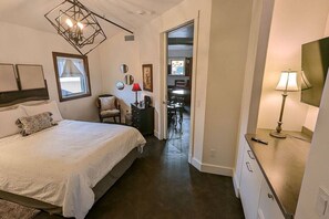 1 Schlafzimmer, Schreibtisch, Bügeleisen/Bügelbrett, kostenloses WLAN