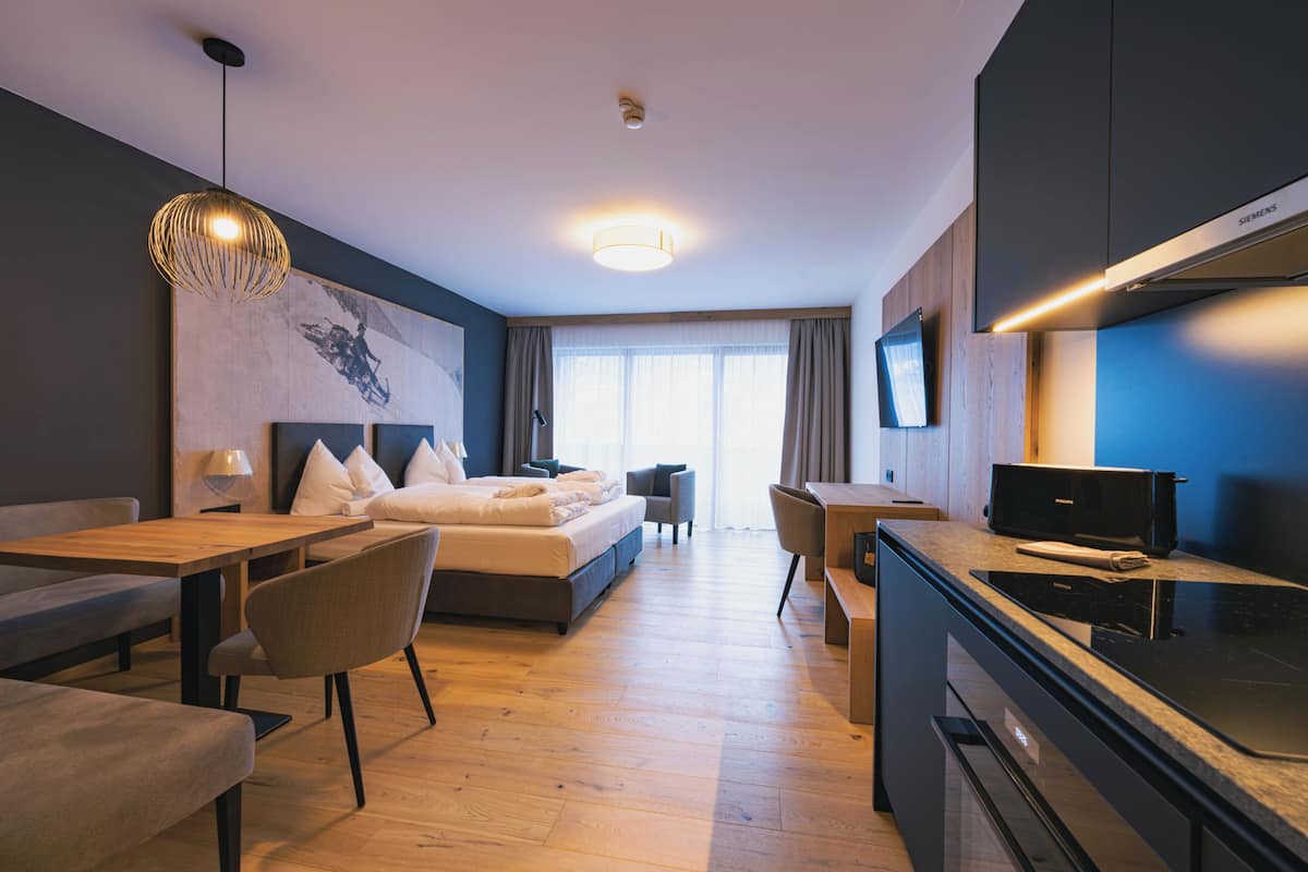 Studio Apartment