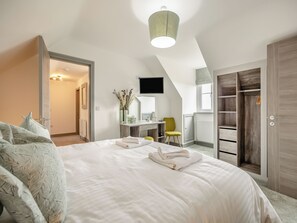 4 chambres, accès au Wi-Fi (inclus), literie fournie