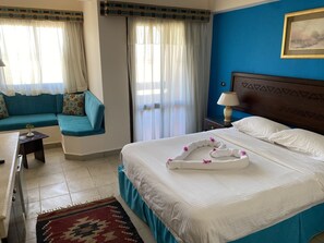 In-room safe, bed sheets - Marina View Port Ghalib (El Quseir)
