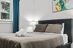 Apartment | 2 bedrooms - Stylish 2BR Near UT Highland Evonify (Austin)