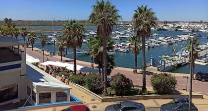 3ª PLANTA CON VISTAS FRONTALES AL PUERTO DEPORTIVOo