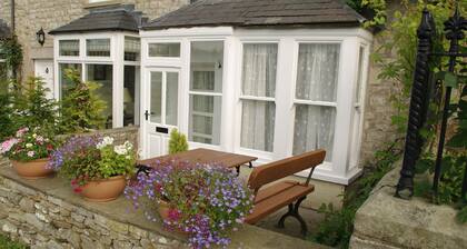 Country Hideaways | Barton Cottage | West Burton