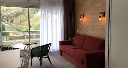 50m from ski slopes, 7th floor, view mountain, balcony, tv, 28m², Gourette