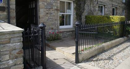 Country Hideaways | Jesmond Cottage | West Burton