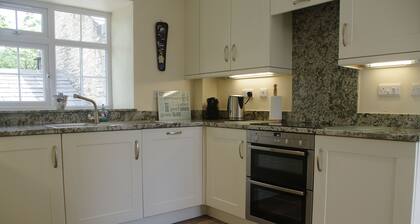 Country Hideaways | Hazeley Cottage | West Burton