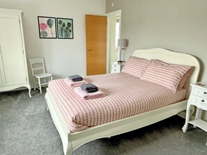3 Schlafzimmer, kostenloses WLAN, Bettwäsche