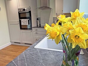 Geschirrspüler, Hochstuhl