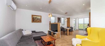 Holiday home Air-conditioned, with washing machine, dishwasher and WiFi