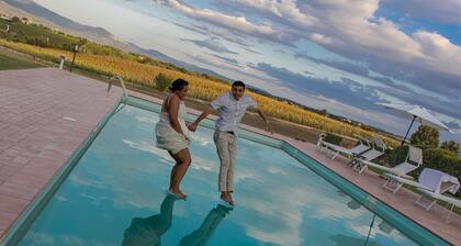 Secluded position,villa with private pool,ideal for families, close to Cortona.