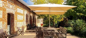 Country house ideal for big families, groups of friends & corporate retreats. 
