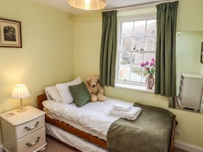 Cottage | Interior