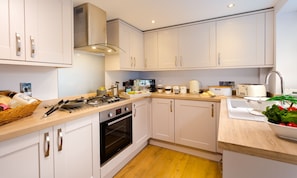 Cottage | Interior