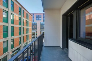 Appartement Familial, plusieurs chambres, 2 salles de bains (Boutique Apartment 4) | Balcon