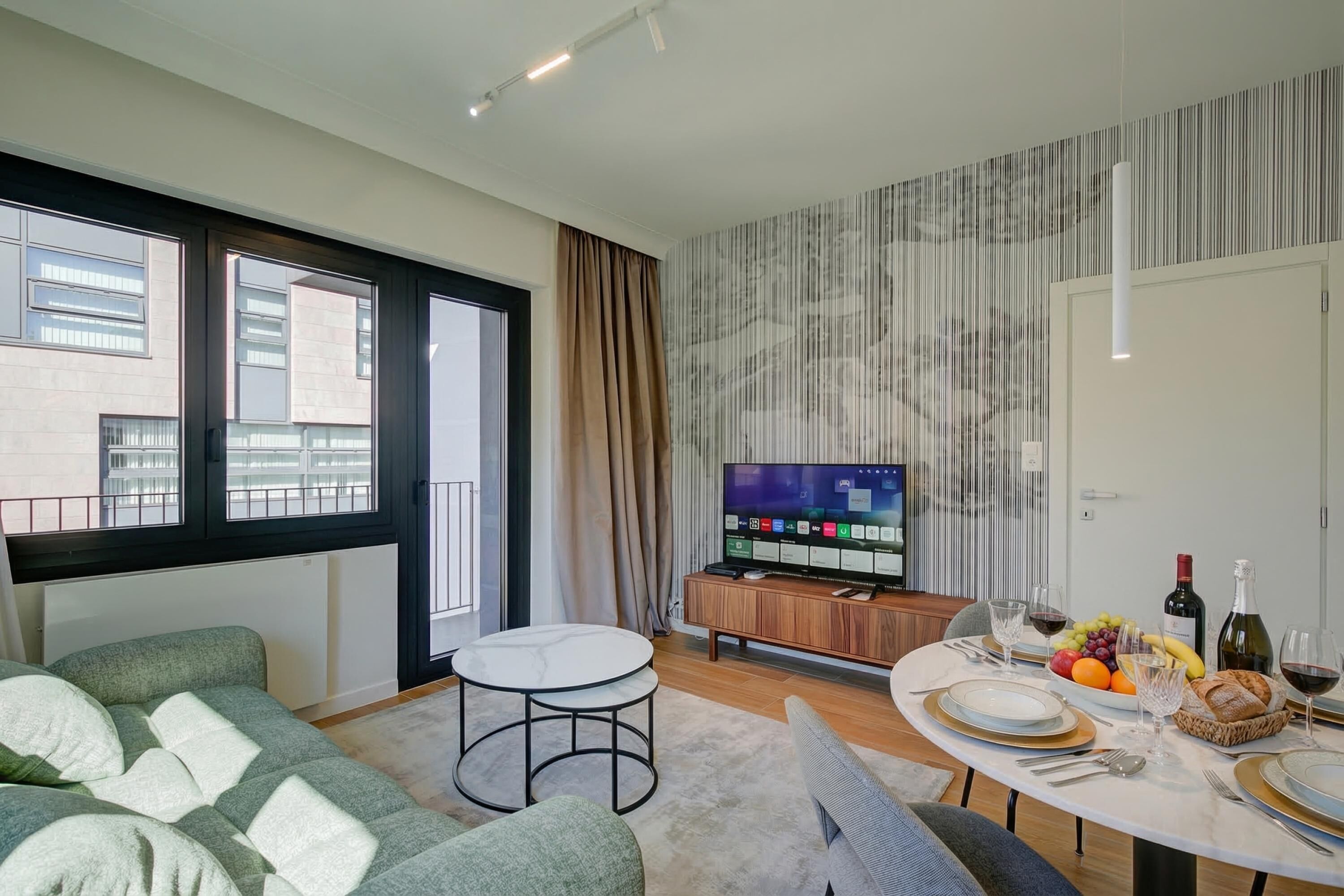 Télévision de 21 pouces avec chaînes numériques