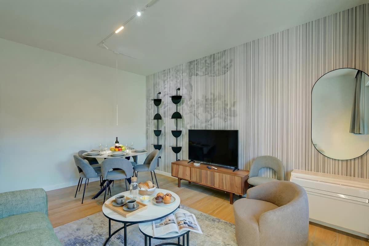 Family Apartment, Multiple Bedrooms, 2 Bathrooms (Boutique Apartment 4) | Living area