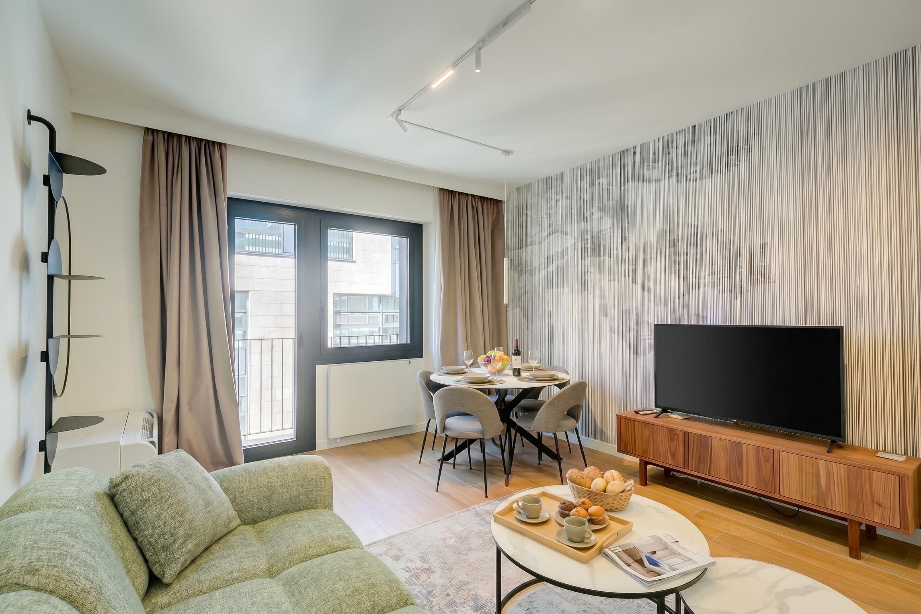 Family Apartment, Multiple Bedrooms (Boutique Apartment 11) | Living area
