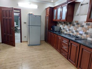Casa | Cozinha privada | Geladeira, micro-ondas, fogão