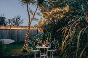 Outdoor dining - Romantic Converted Barn, Perfect St Agnes Location (Cornwall)