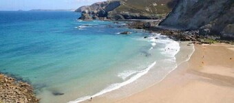 Romantic Converted Barn: Perfect St Agnes Location