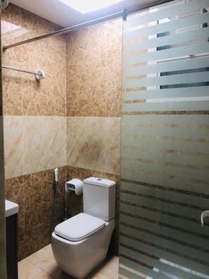 Ducha, cabezal de ducha tipo lluvia, papel higiénico