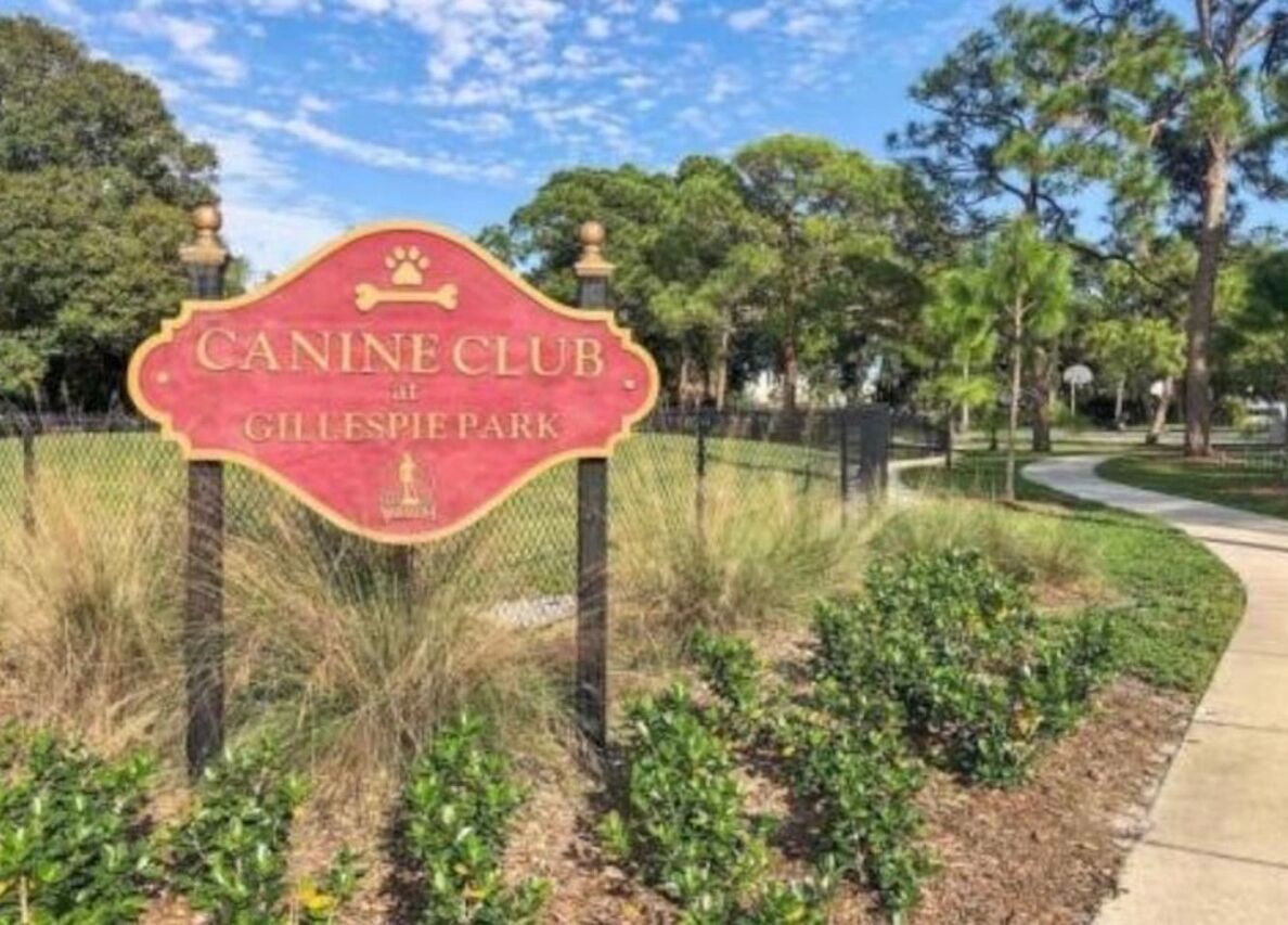 A sign for the Canine Club at Gillespie Park.
